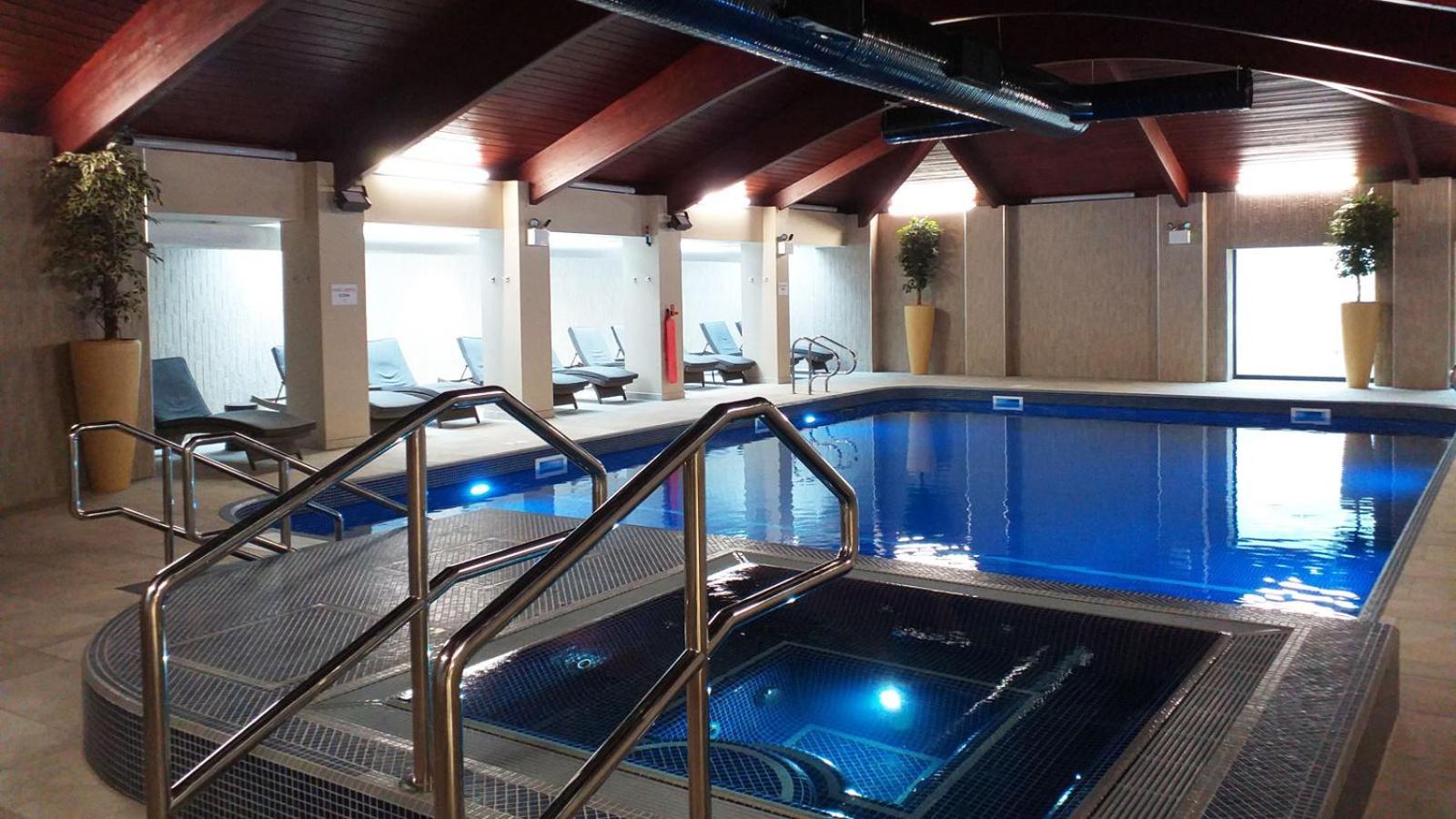 Spacious Primrose Lodge For 6 With Hot Tub At A Spa Resort Chudleigh Exterior foto